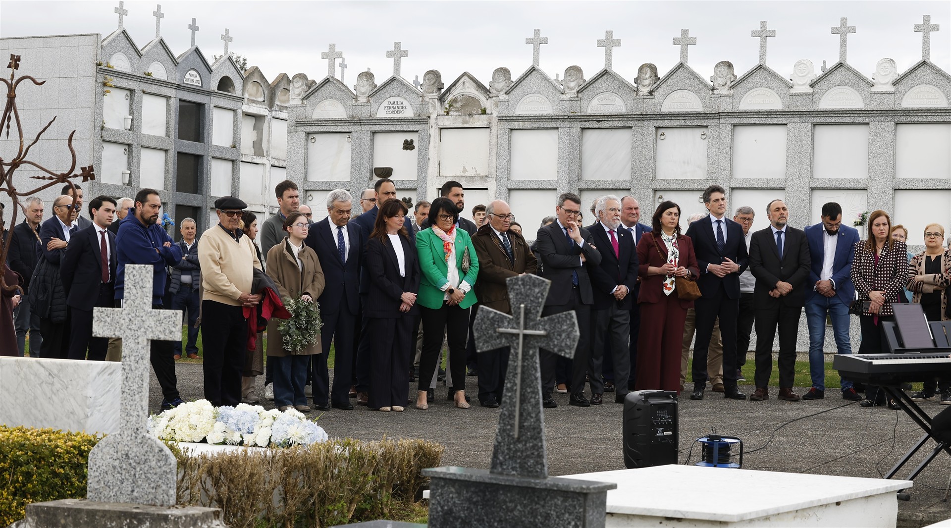 Santalices invita a reflexionar sobre a política útil e centrada no ben común